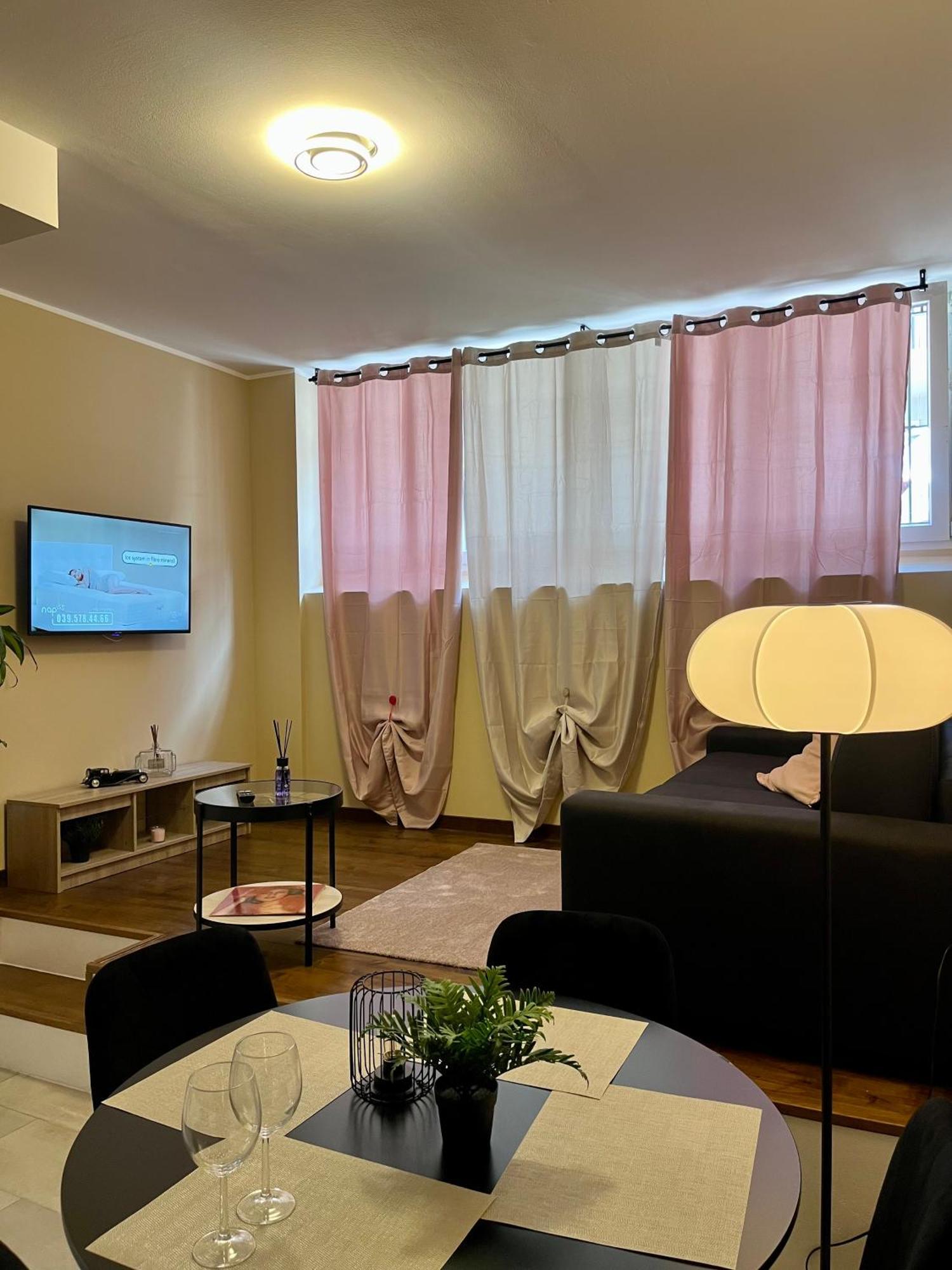 Villa Dimora Chic - A 5 Fermate Dal Duomo Milano Esterno foto