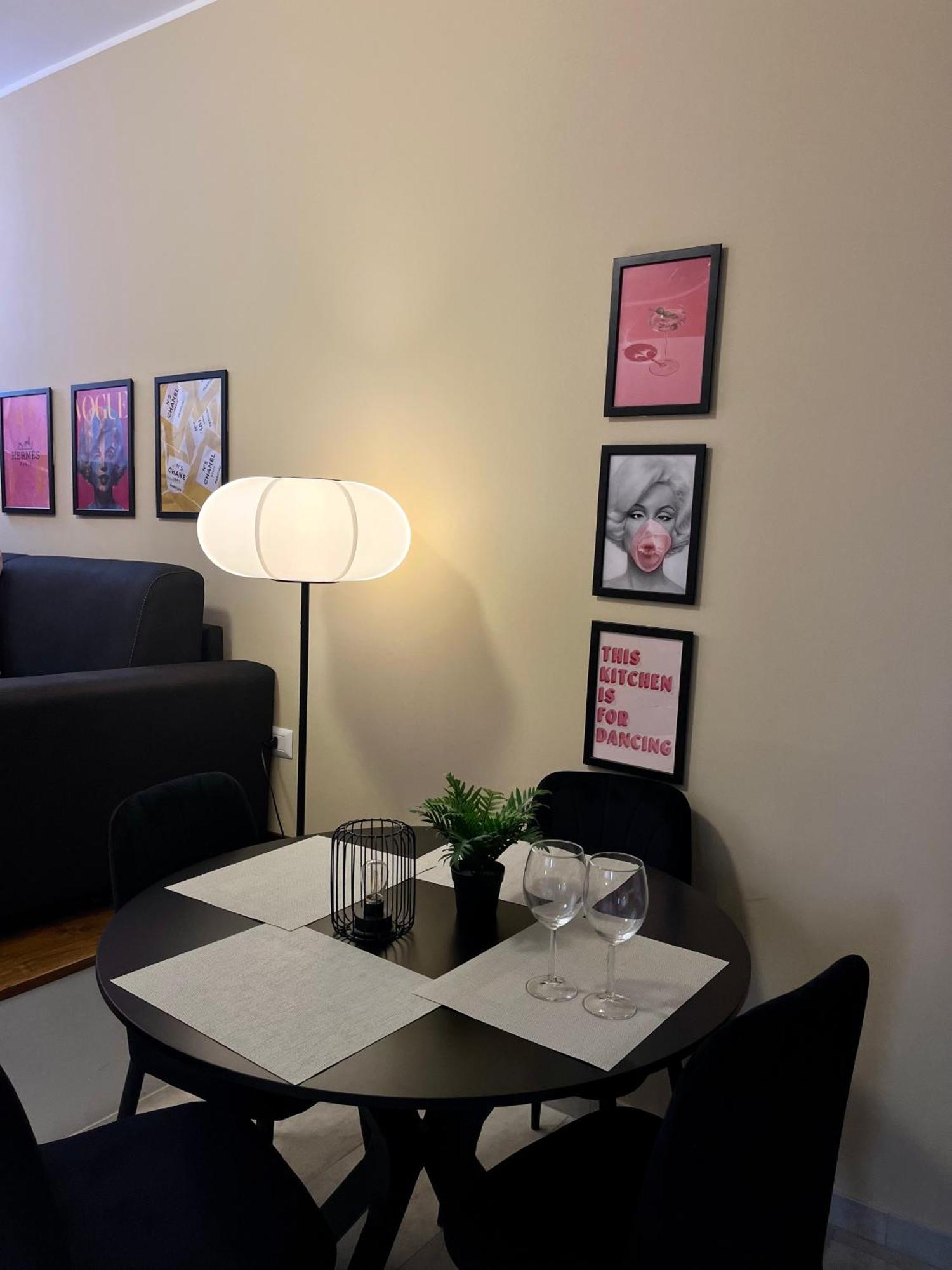 Villa Dimora Chic - A 5 Fermate Dal Duomo Milano Esterno foto